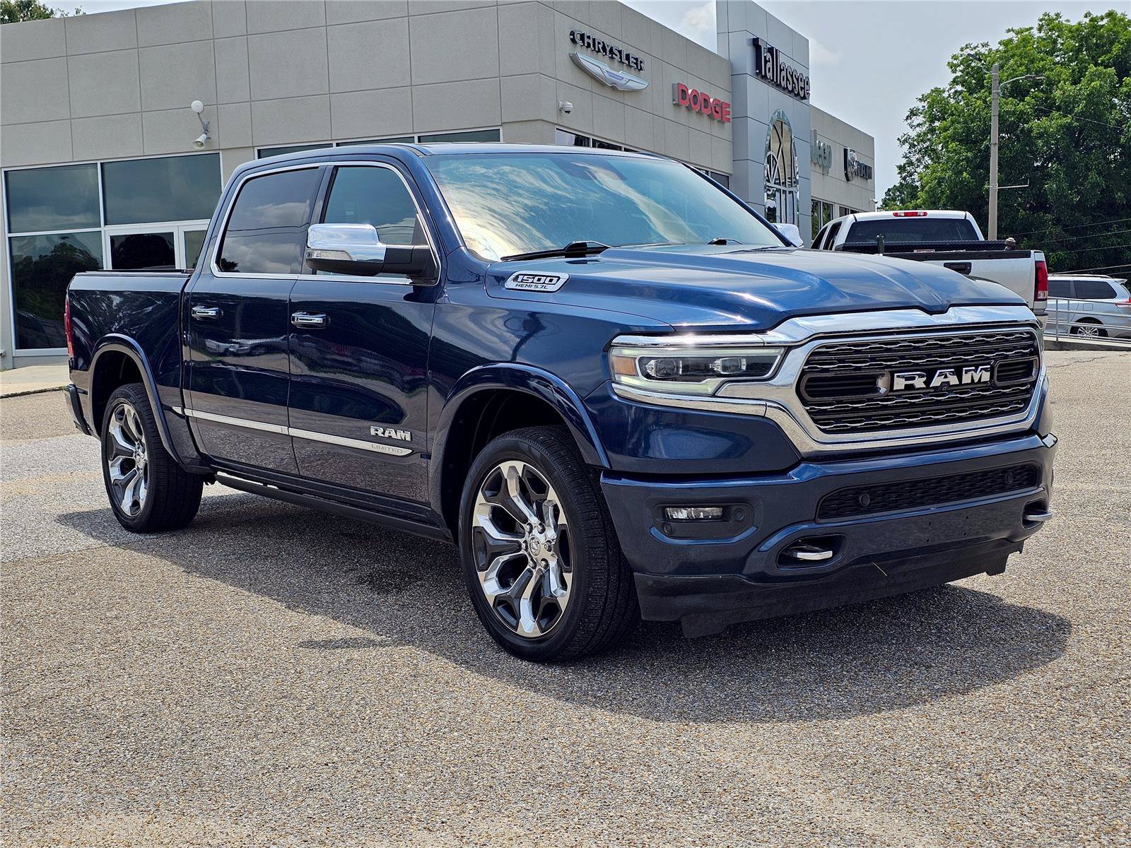 Used 2020 Patriot Blue Pearlcoat Ram Limited image 5