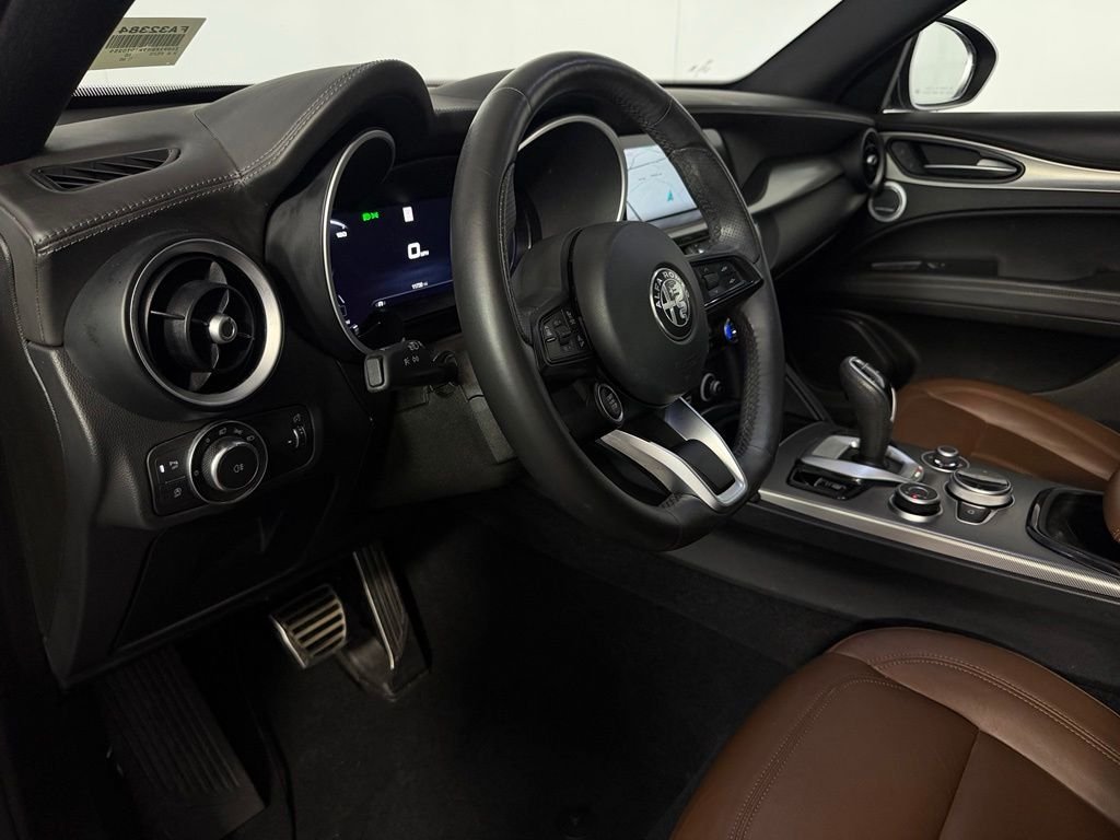 Used 2024 Alfa Rosso Alfa Romeo Ti image 12