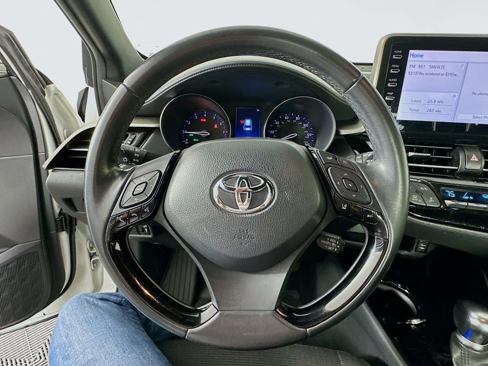 Used 2019 Blizzard Pearl Toyota XLE image 11