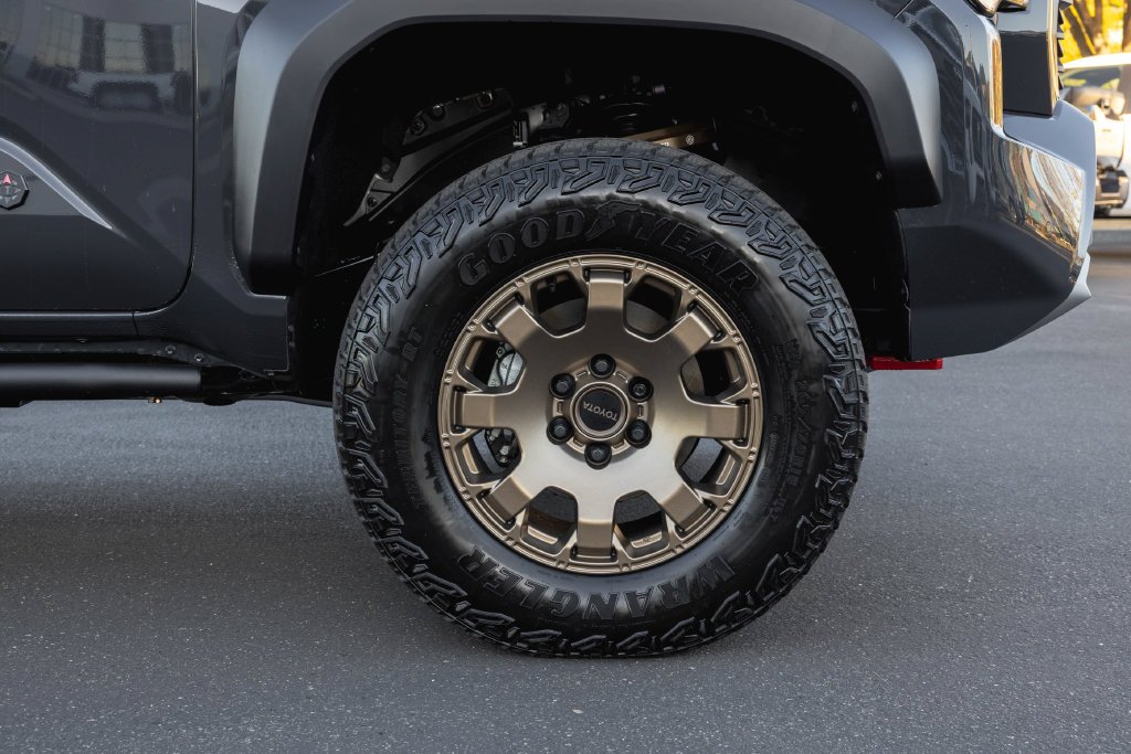 2026 Toyota Tacoma Trailhunter - Photo 5