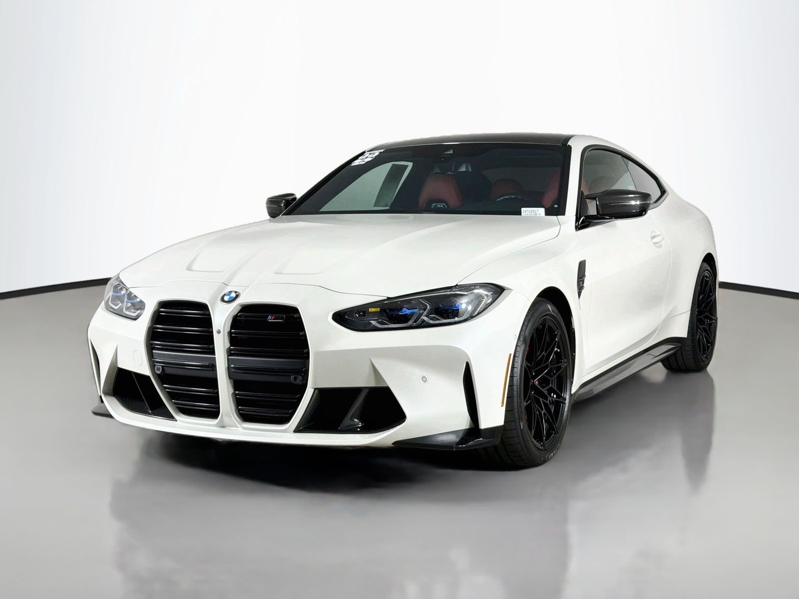 Used 2022 Frozen Brilliant White Met BMW Competition image 3