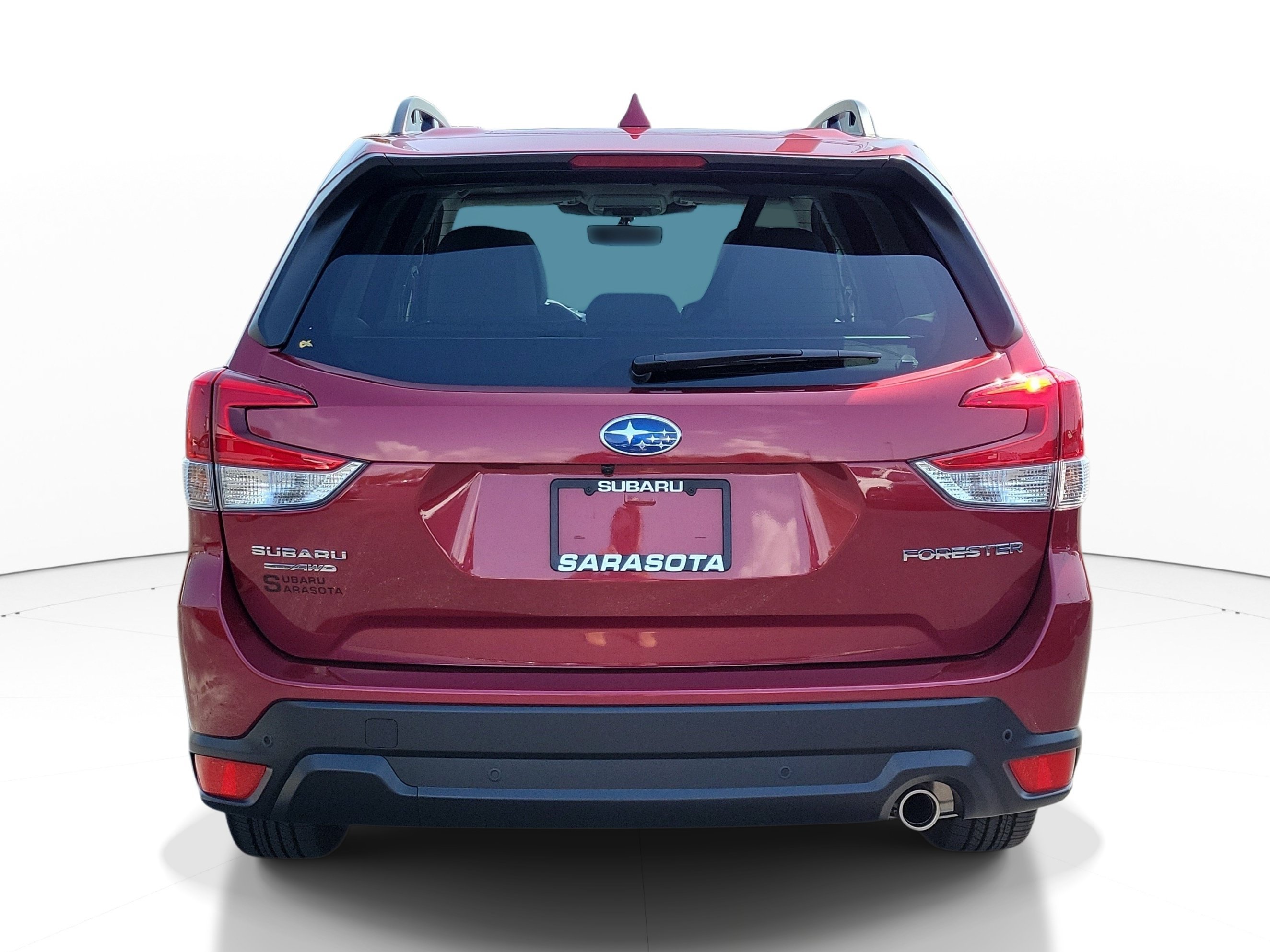 Used 2023 Crimson Red Pearl Subaru Limited image 4