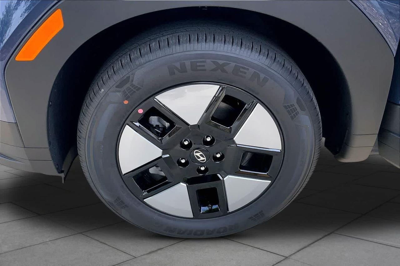 New 2026 Atlantis Blue Hyundai SEL image 11