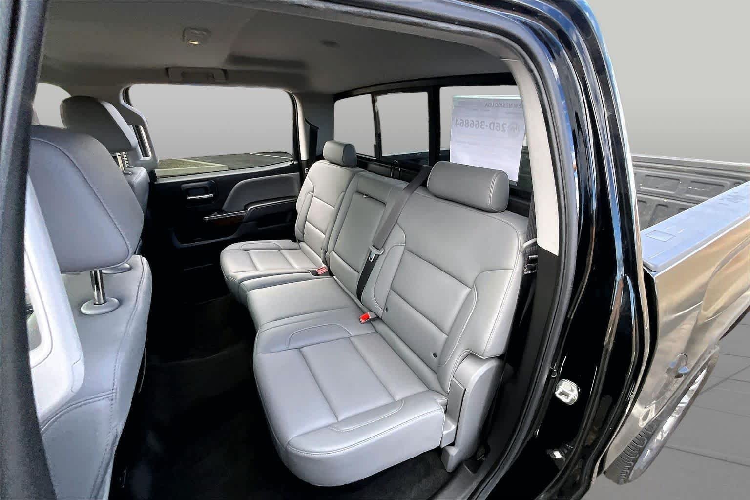 Used 2018 Onyx Black GMC SLT image 18