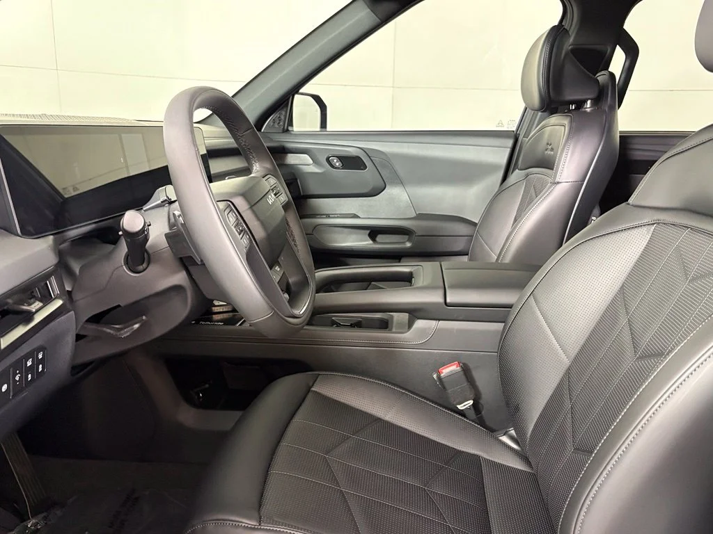 New 2027 Panthera Metal Matte Kia X-Line EX image 23