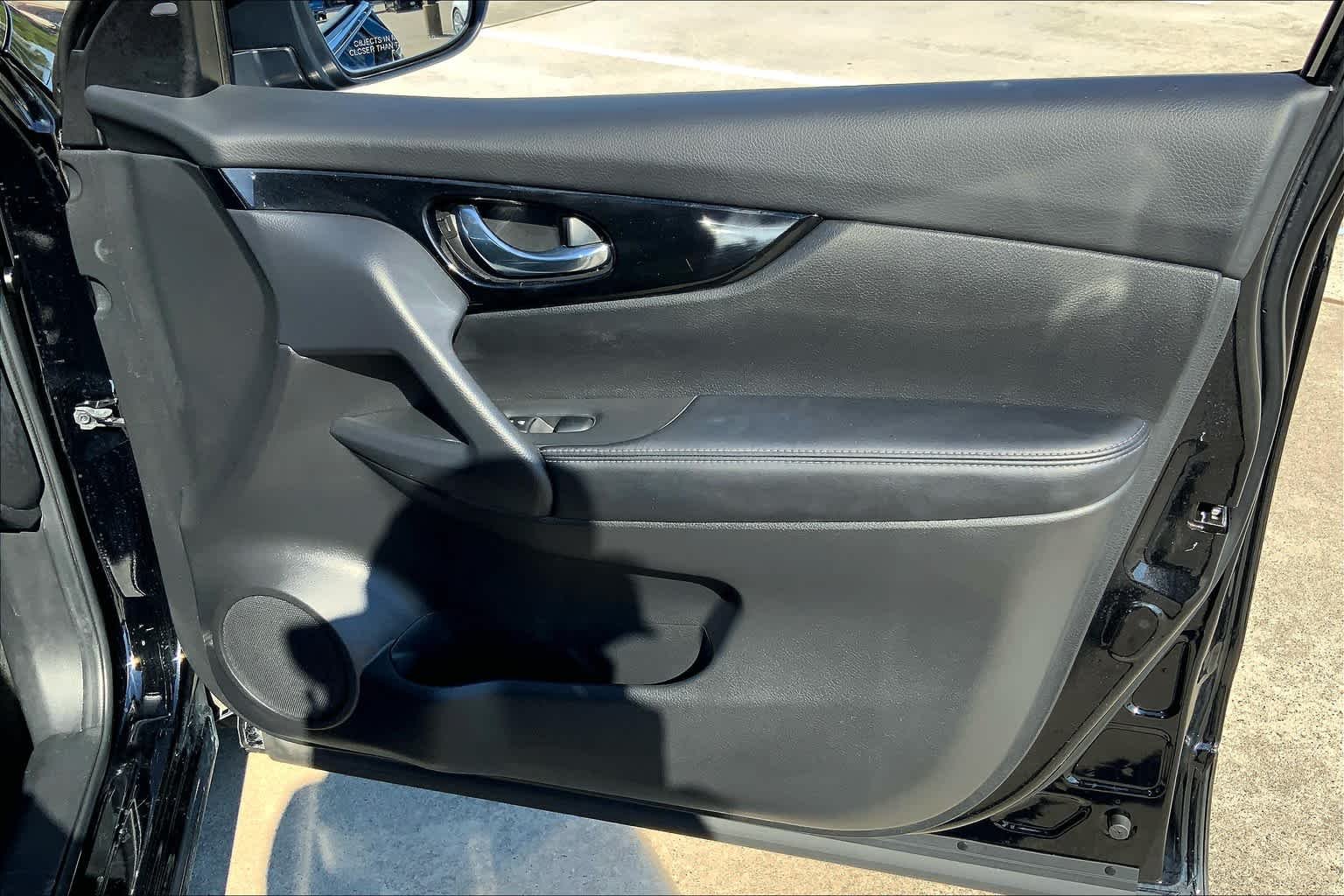 Used 2020 Magnetic Black Pearl Nissan SV image 22