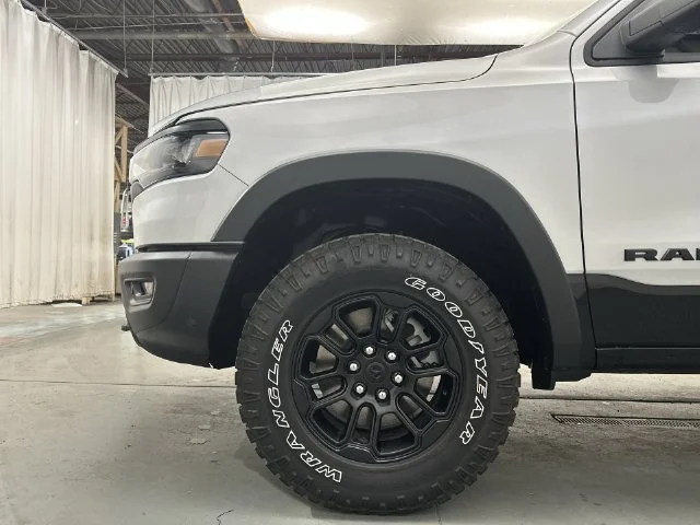 New 2027 Silver Zynith Exterior Paint RAM Rebel image 21