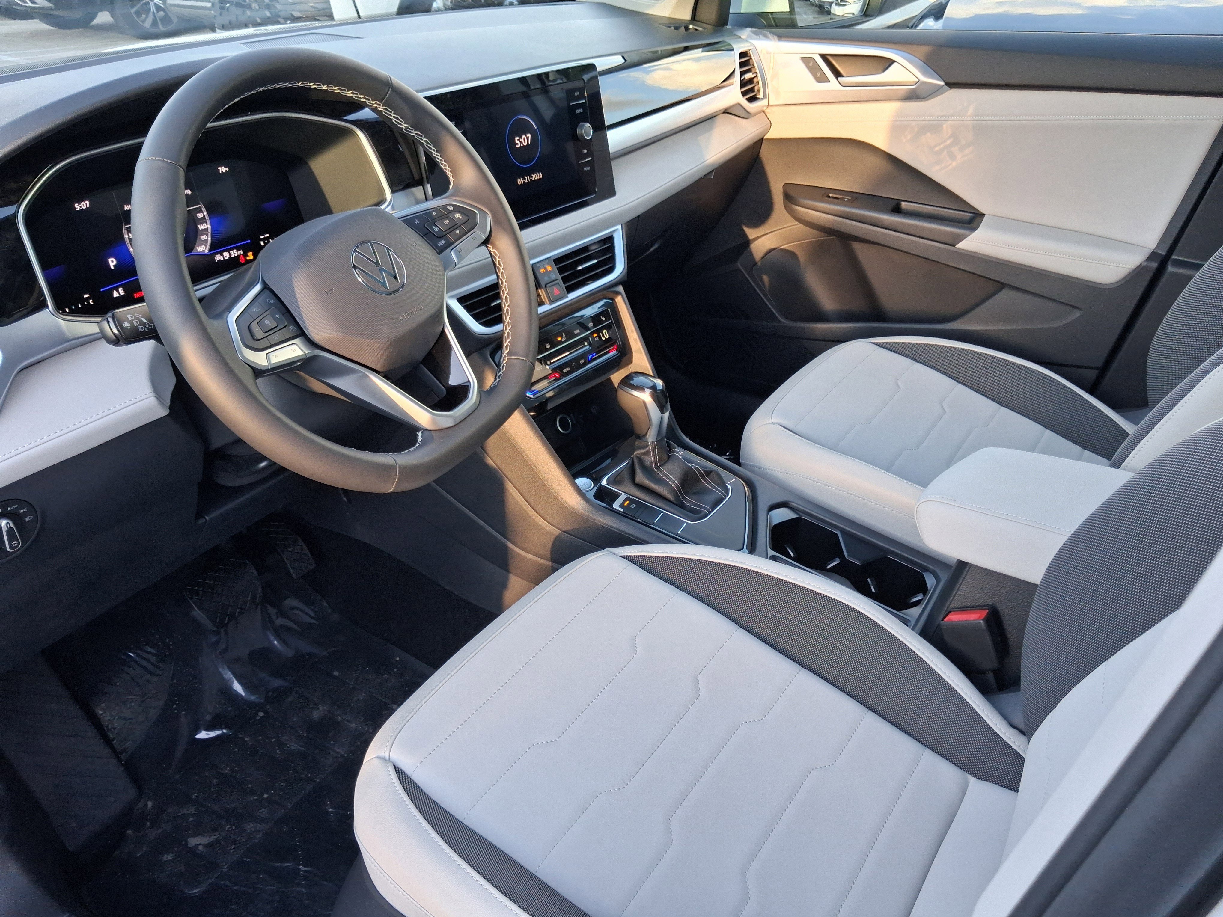 New 2026 White Volkswagen 1.5T SE image 7