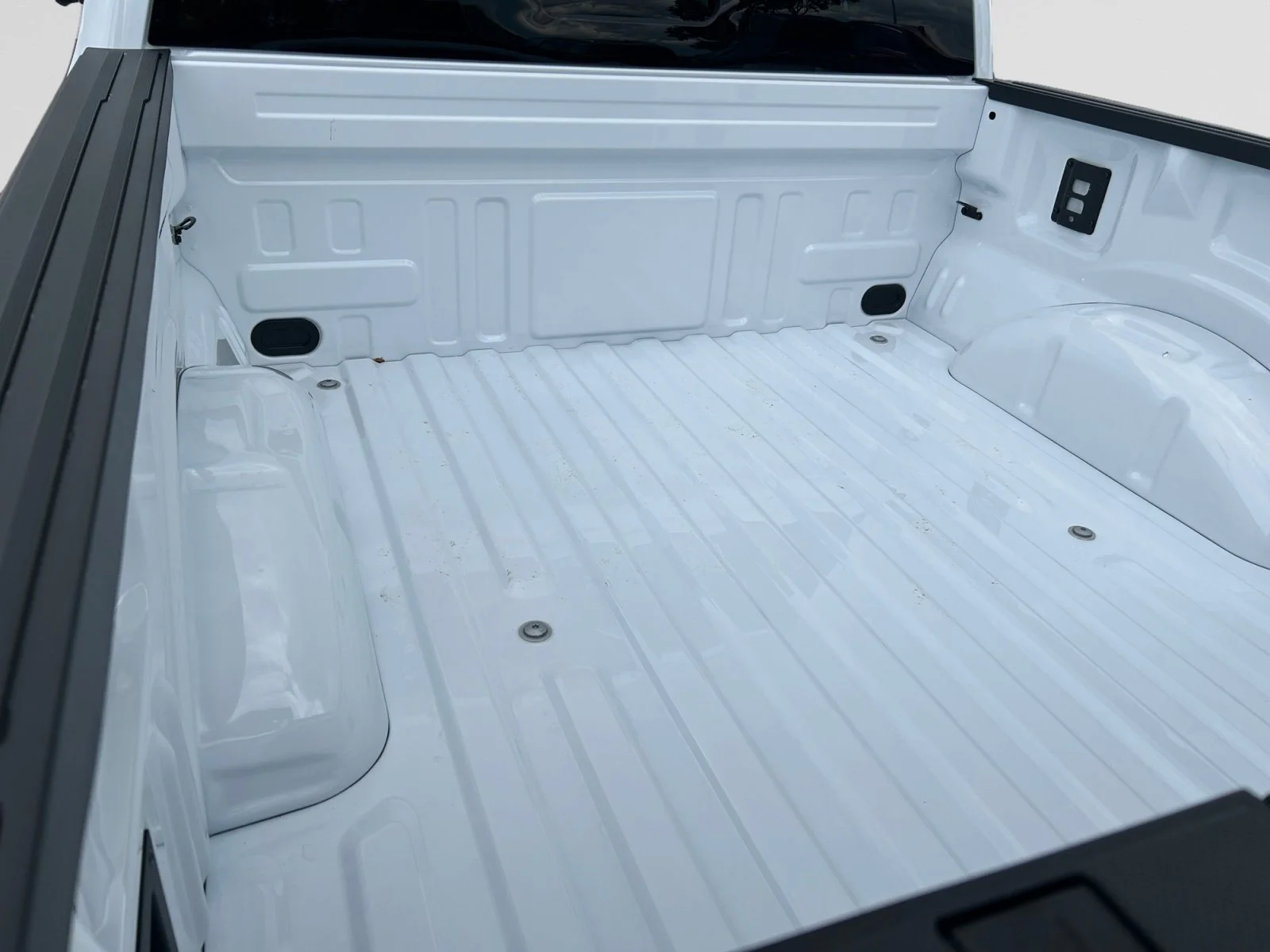 New 2026 Oxford White Ford XLT image 10