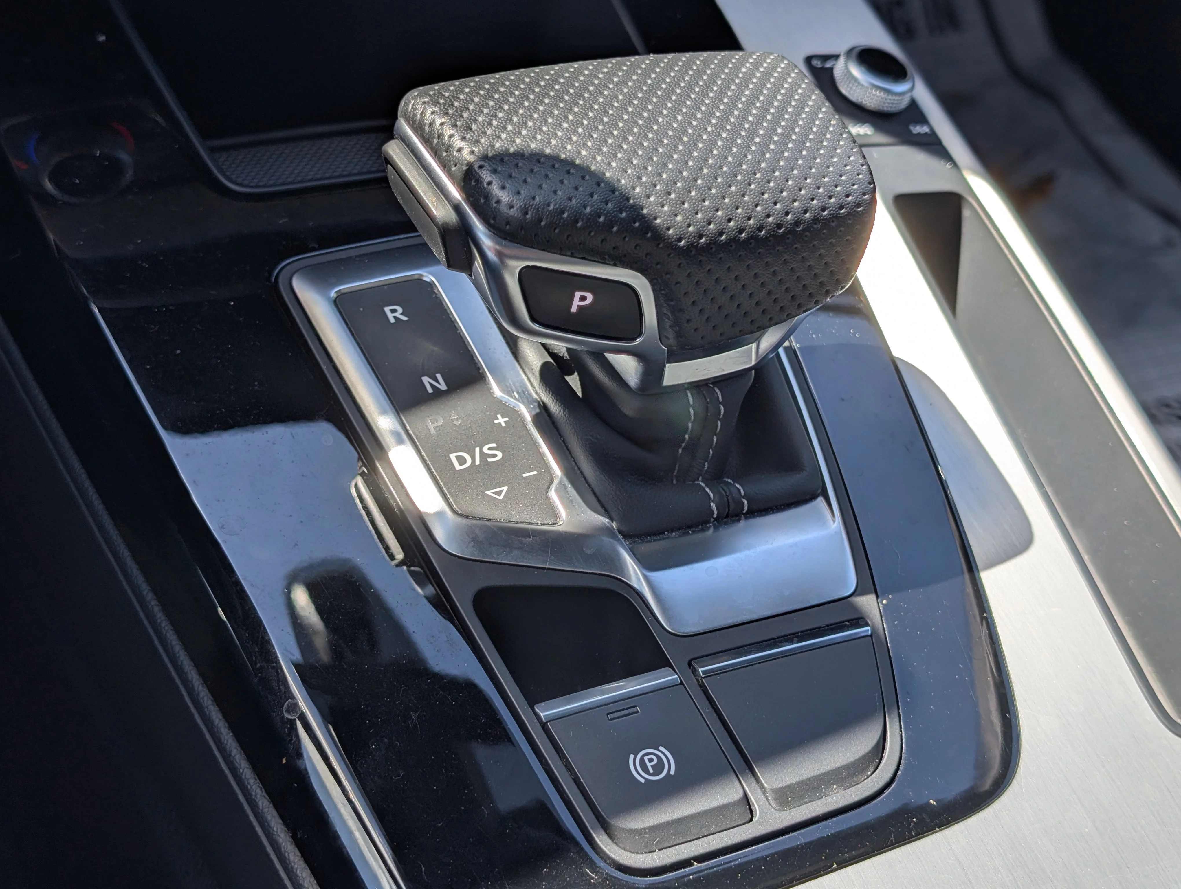 Used 2023 Ibis White Audi Technik image 34