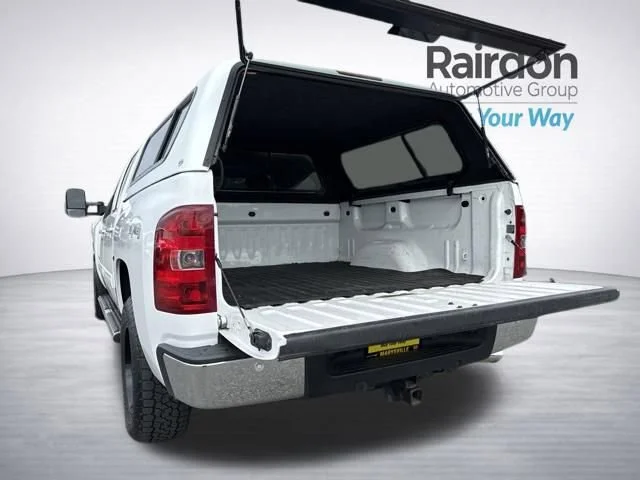 Used 2013 Summit White Chevrolet LTZ image 14