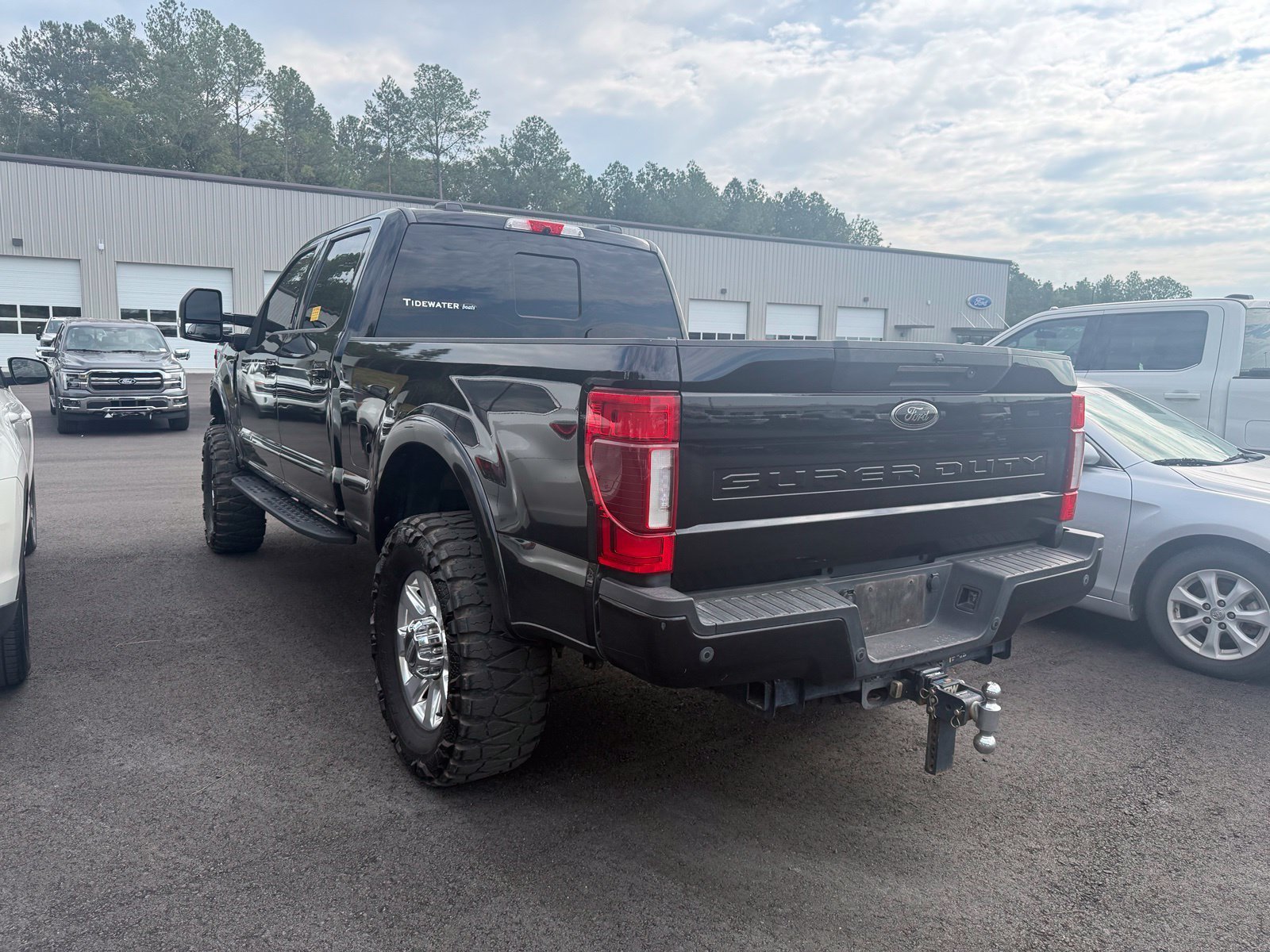 Used 2022 Black Ford Lariat image 3