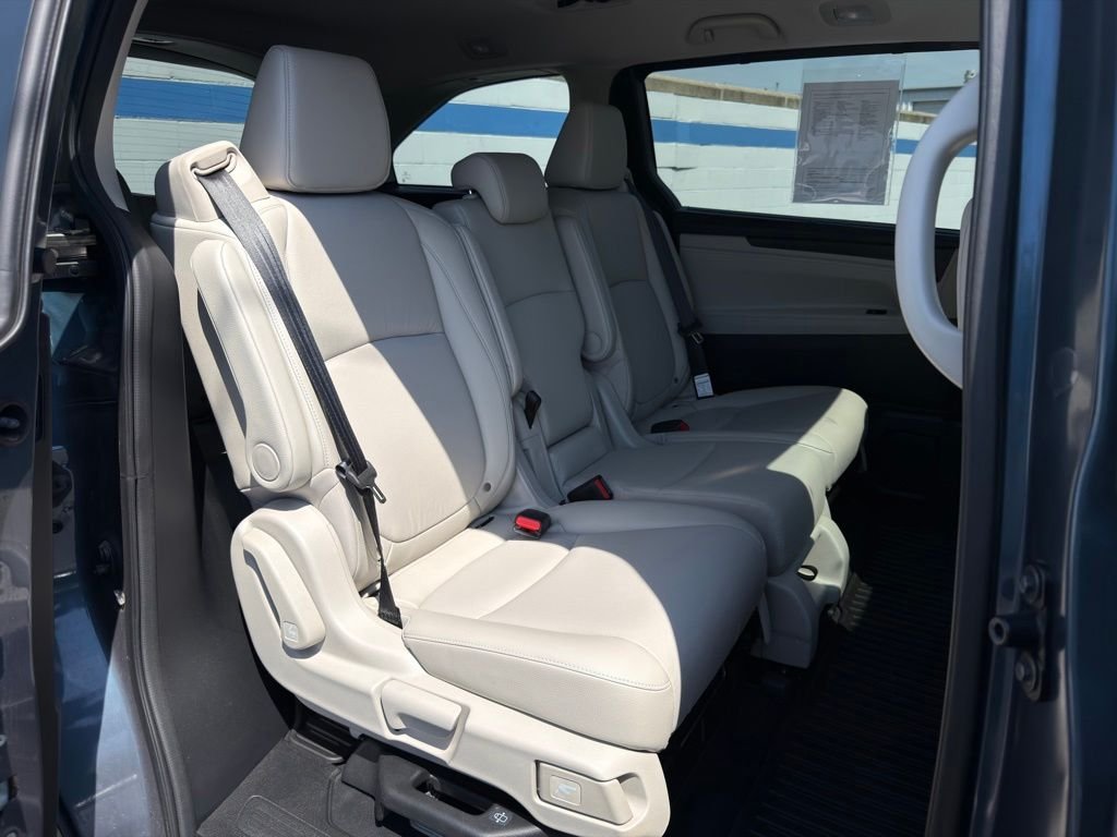 2025 Honda Odyssey EX-L - Photo 24
