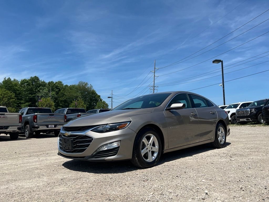 Used 2022 Mineral Gray Metallic Chevrolet LT image 2