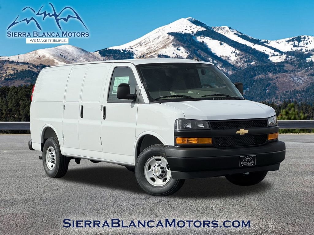 2025 Chevrolet Express 2500 Work Van HD's photo