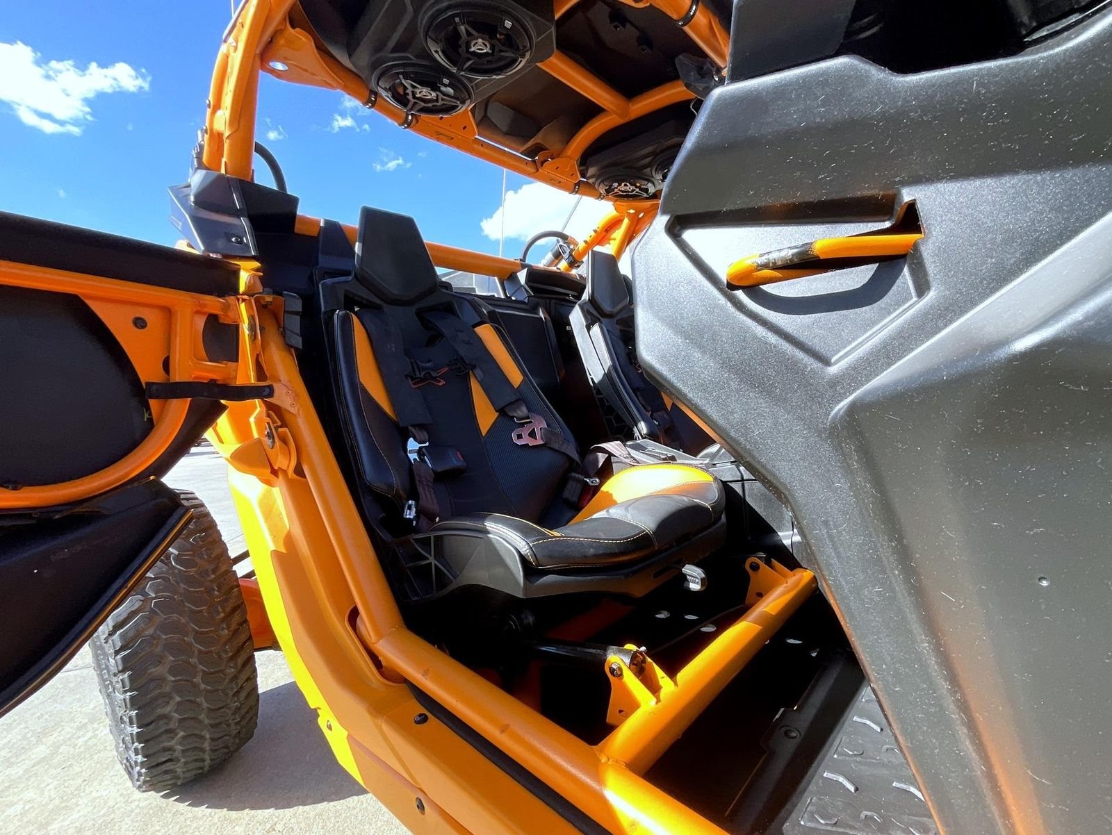 Used 2020 Orange Can-Am X3 image 16