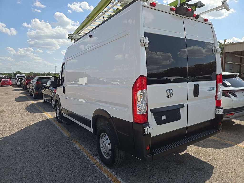 Used 2023 Bright White Cl Ram  image 3