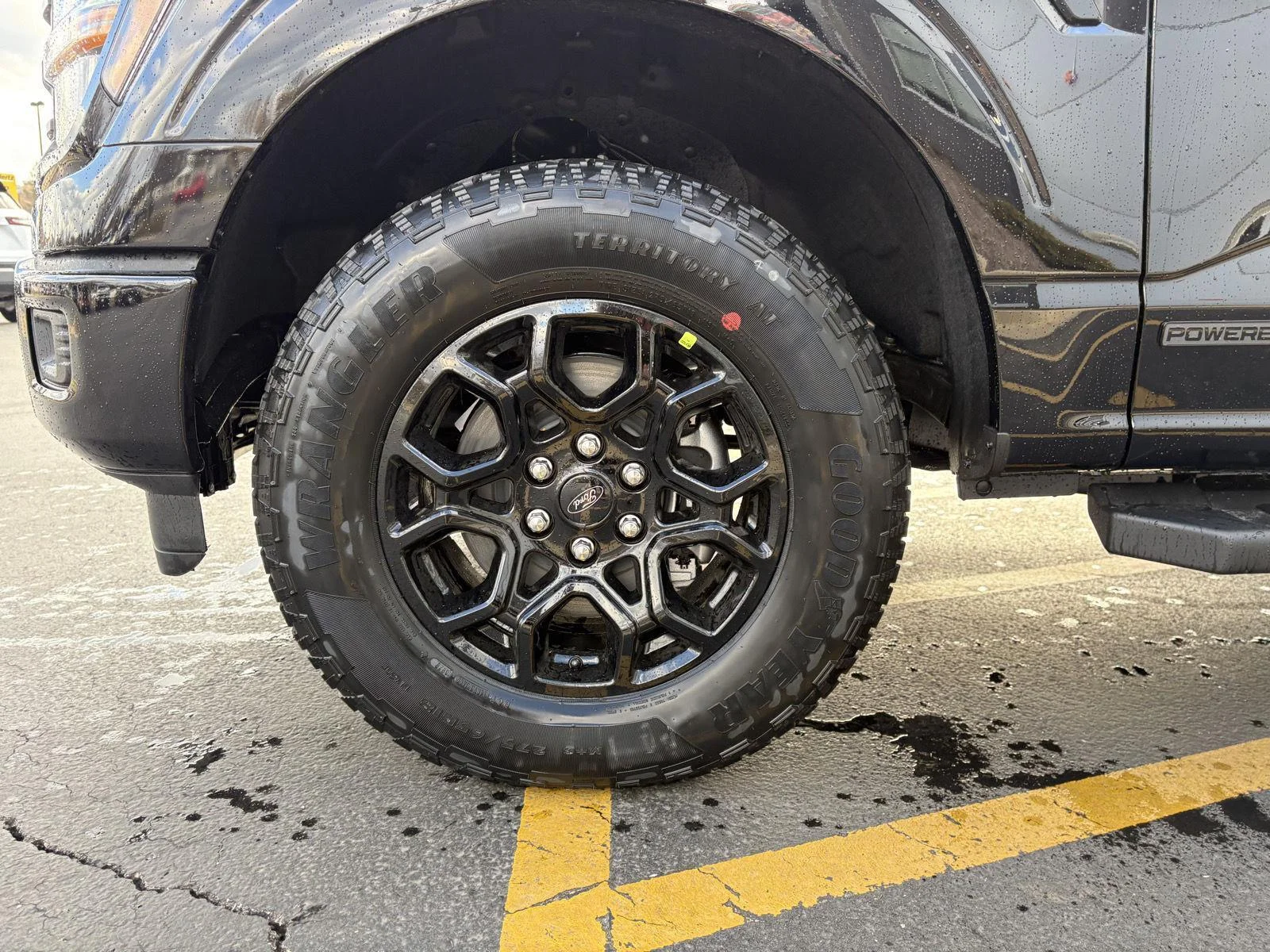 New 2026 Agate Black Metallic Ford XLT image 25
