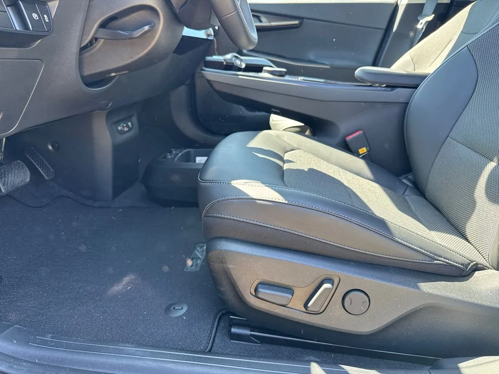 2025 Kia EV6 Light L/R - Photo 10