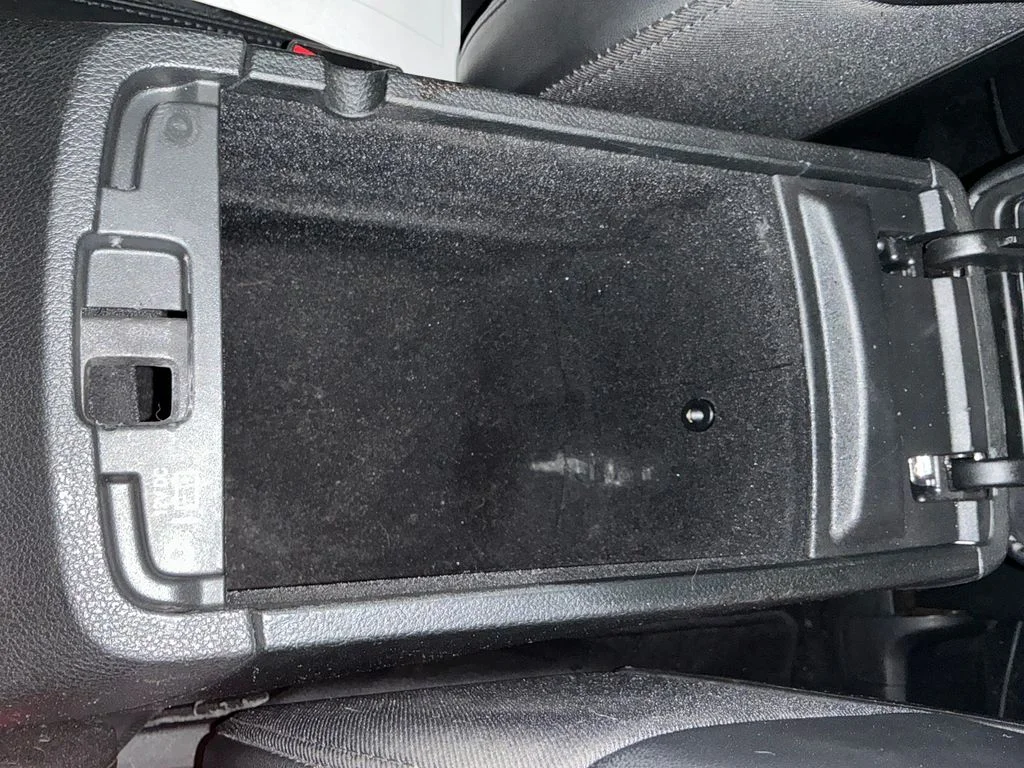 Used 2022 Black Jeep Limited image 26