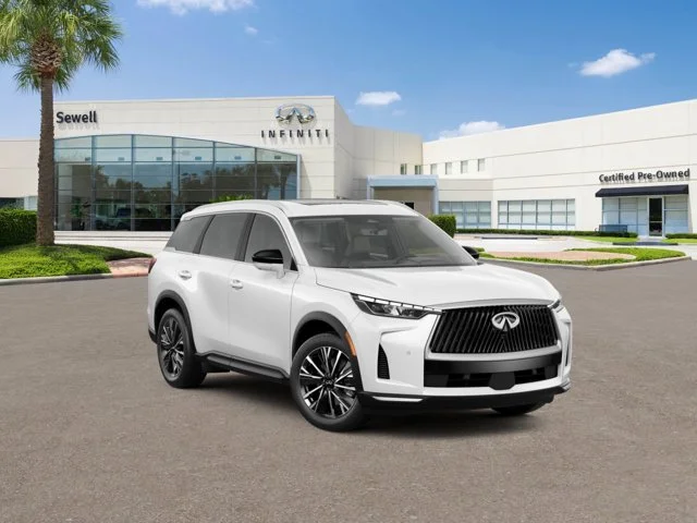 New 2027 RADIANT WHITE INFINITI Luxe FWD image 4