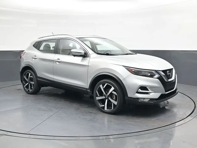 JN1BJ1CV9NW580956