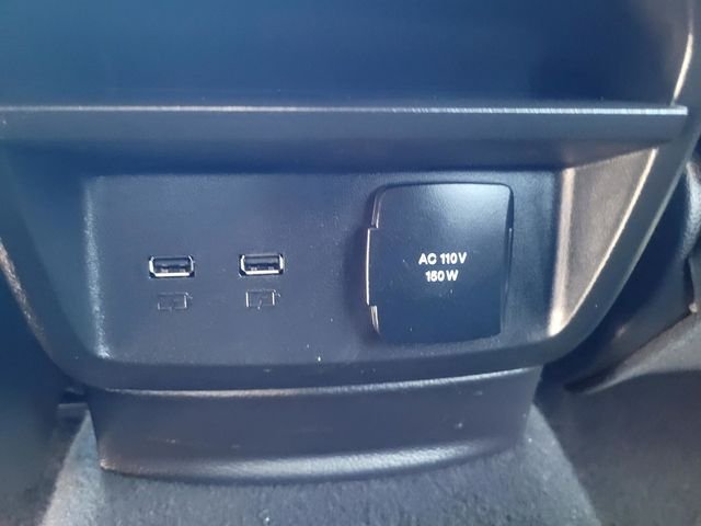 Used 2023 Black Ford XLT image 13