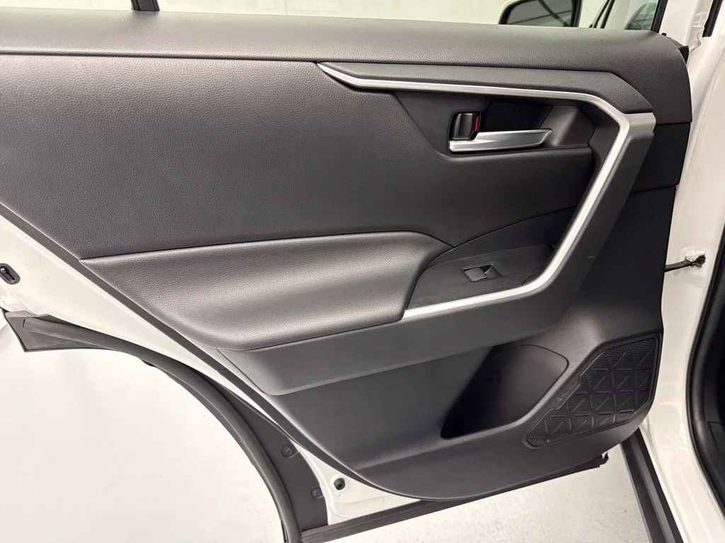 Used 2021 Super White Toyota XLE image 15