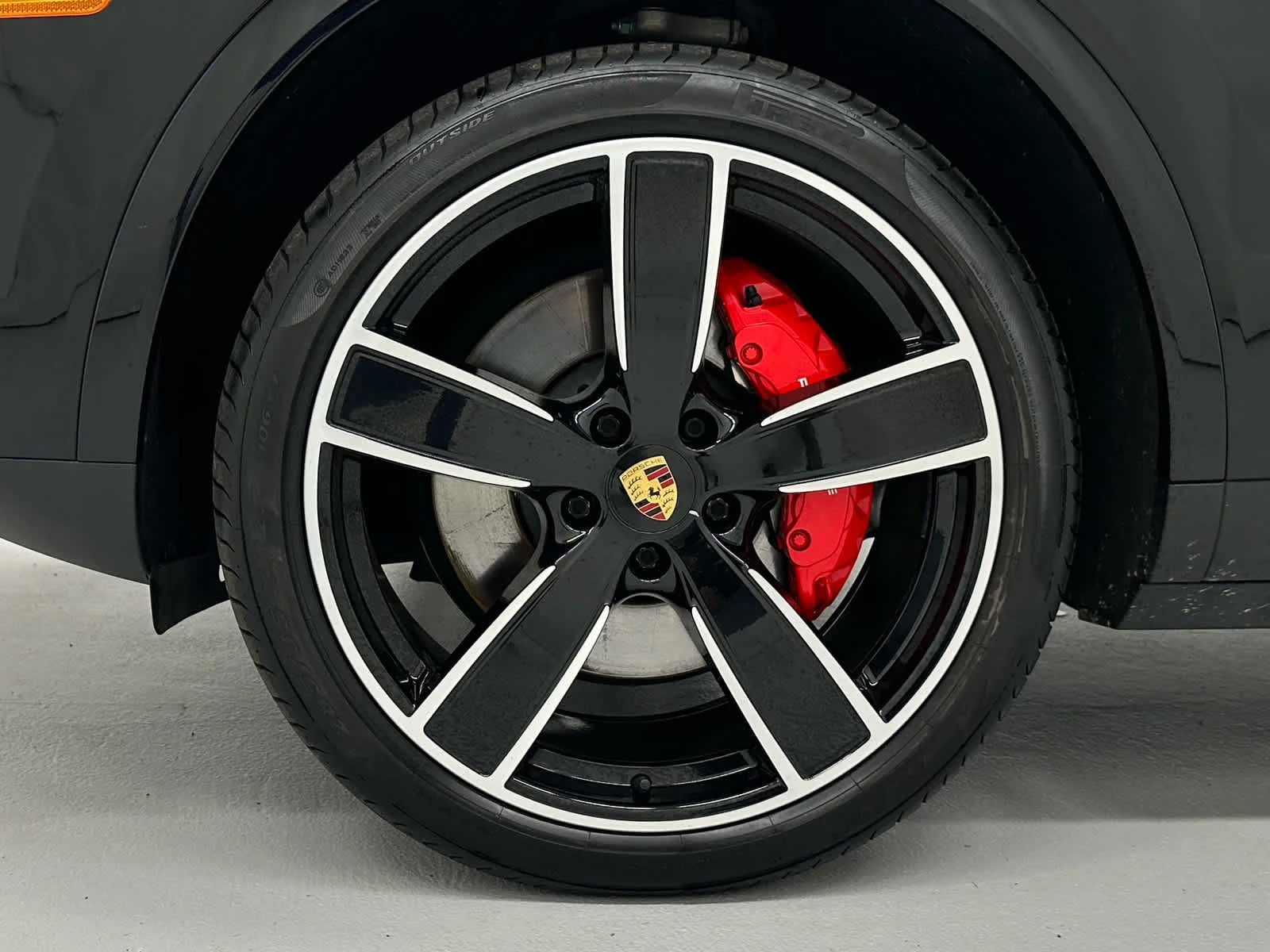 Used 2022 Black Porsche S Platinum Edition image 9