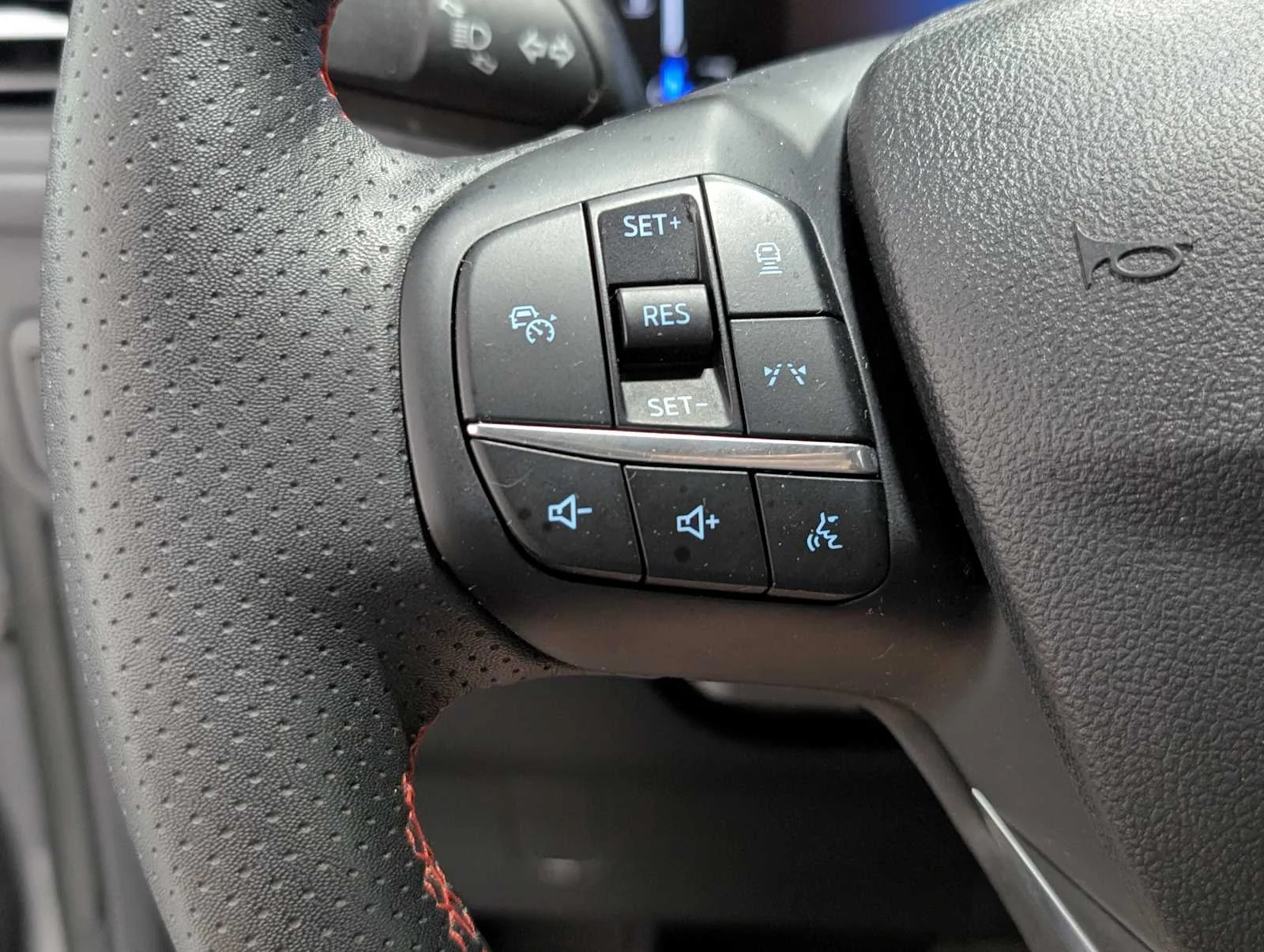 Used 2023 Carbonized Gray Ford ST-Line image 32