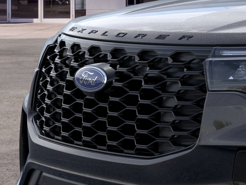 New 2026 Agate Black Metallic Ford ST-Line image 17