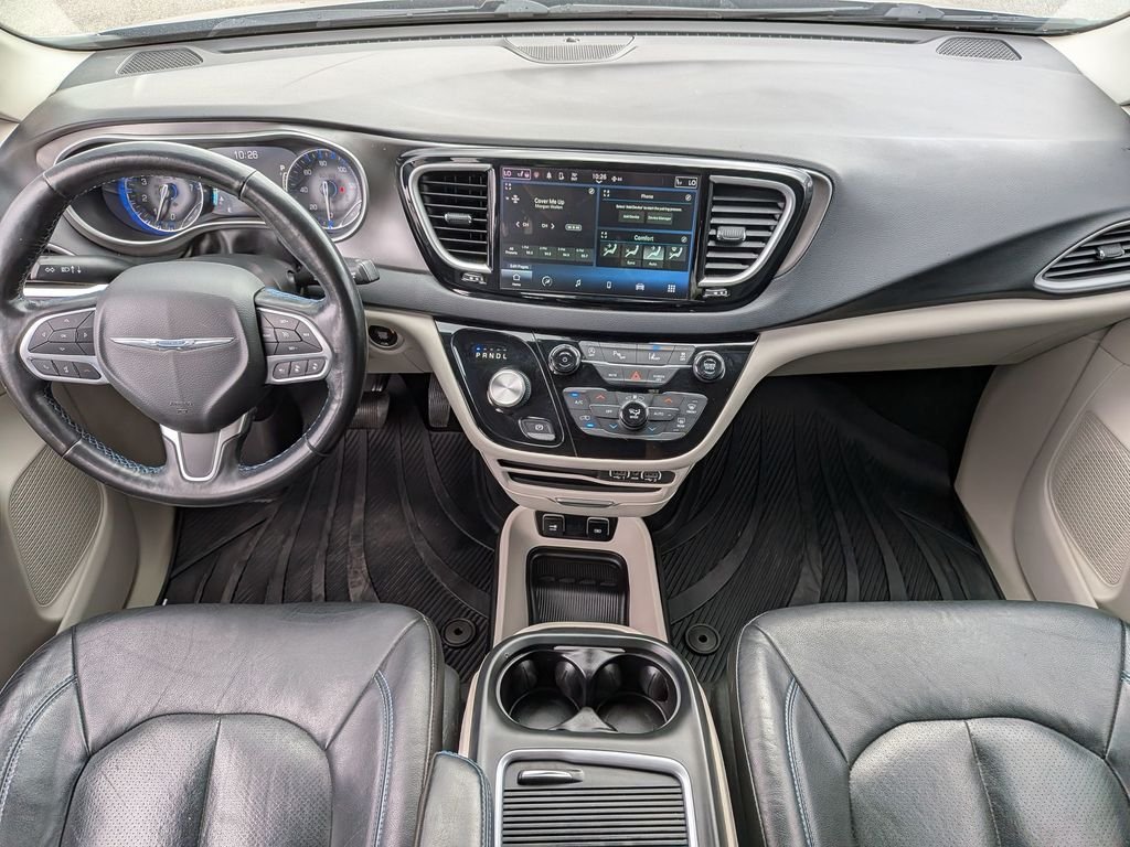 Used 2021 Silver Chrysler Touring L image 34