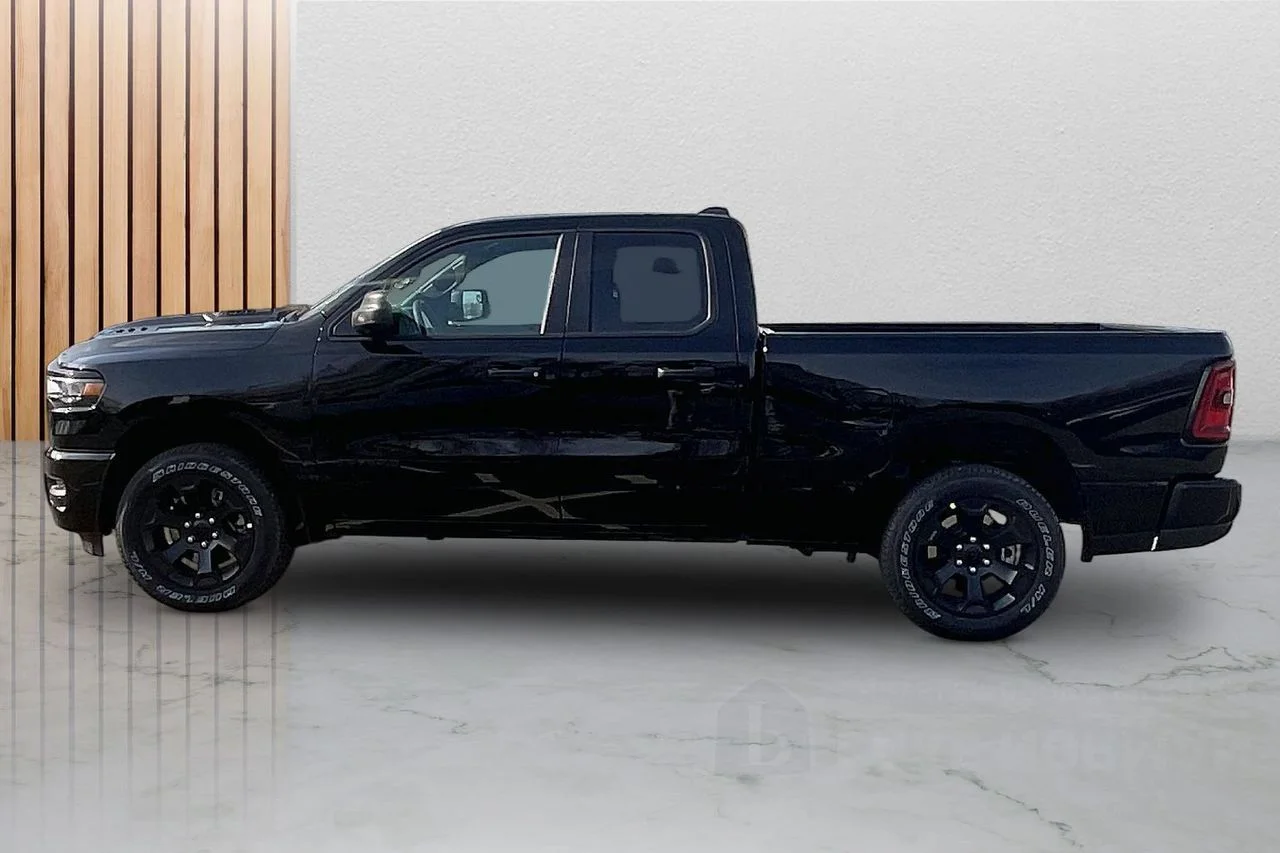 New 2026 Diamond Black Crystal Pearlcoat RAM Express image 5