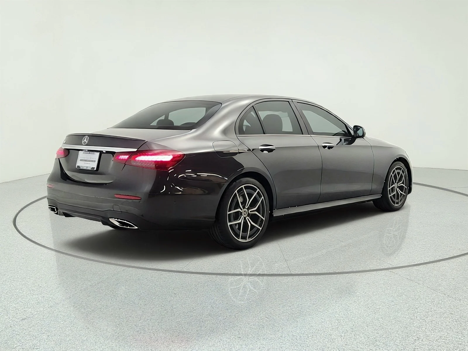 Used 2021 Graphite Grey Metallic Mercedes-Benz E 350 RWD Sedan image 5