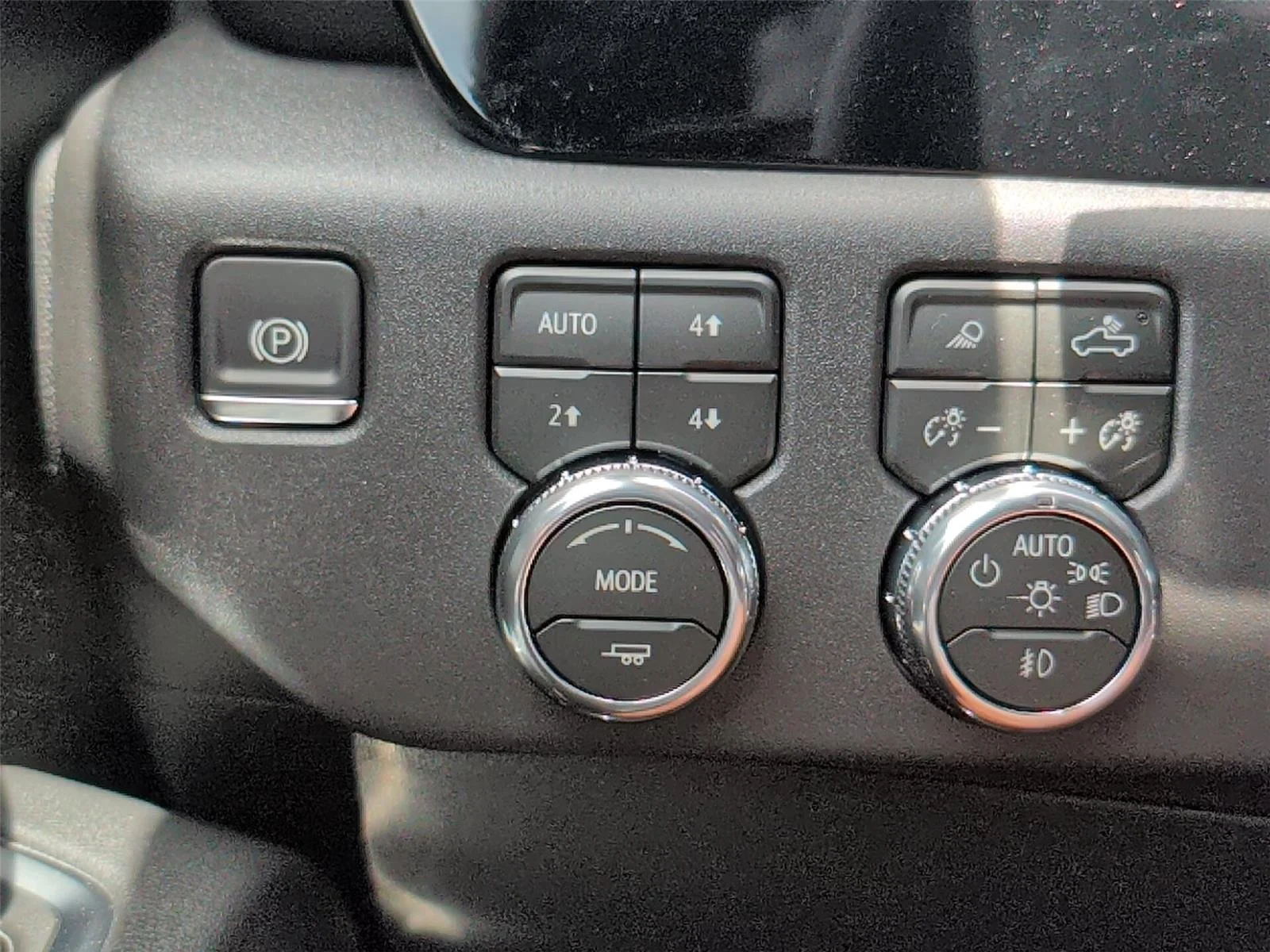 New 2026 Onyx Black GMC SLT image 31