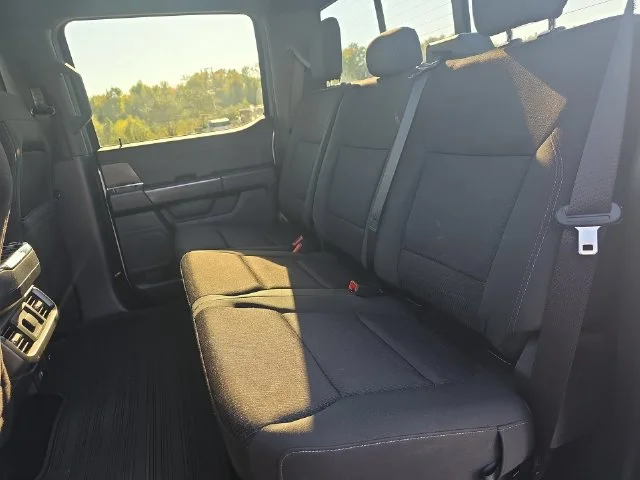 Used 2024 Silver Ford XLT image 14