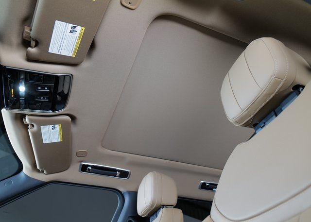 New 2026 Santorini Black Land Rover SE image 22