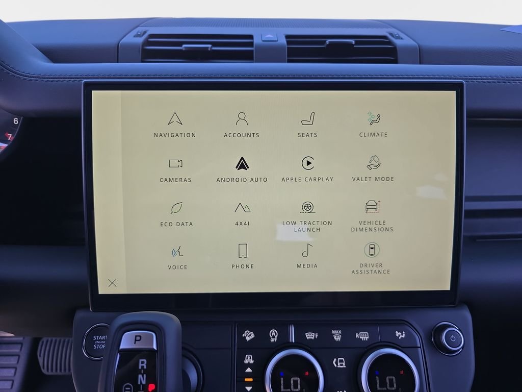 New 2026 Carpathian Grey Land Rover X-Dynamic SE image 21
