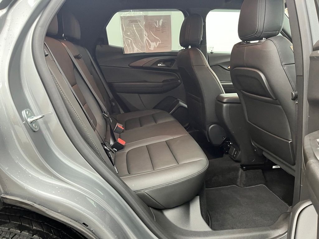 Used 2023 Gray Chevrolet ACTIV image 35