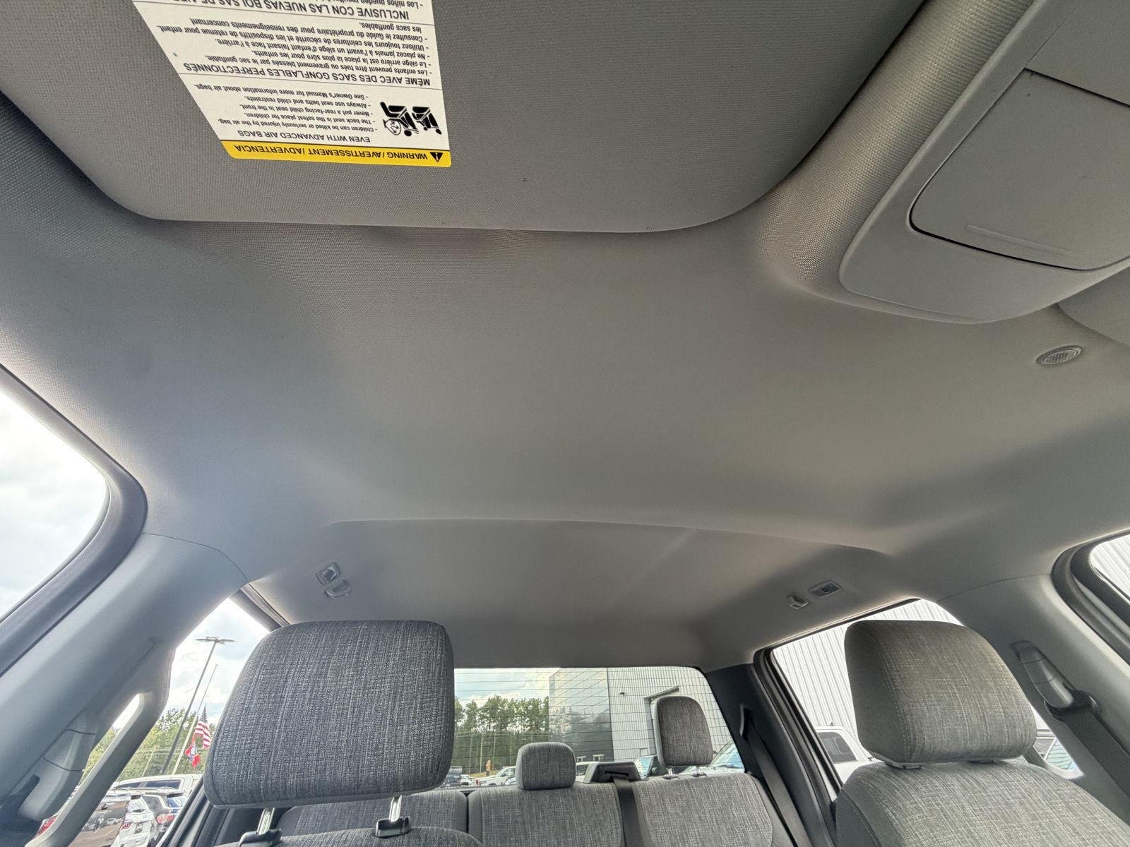Used 2022 Oxford White Ford XLT image 22