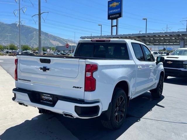 New 2026 Summit White Chevrolet RST image 6