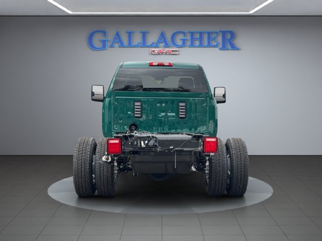 2026 GMC Sierra 3500HD Pro - Photo 6