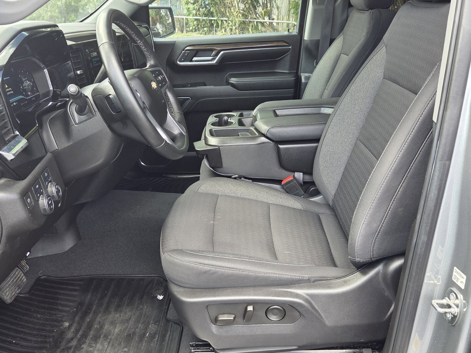 Used 2024 Sterling Gray Metallic Chevrolet LT image 3