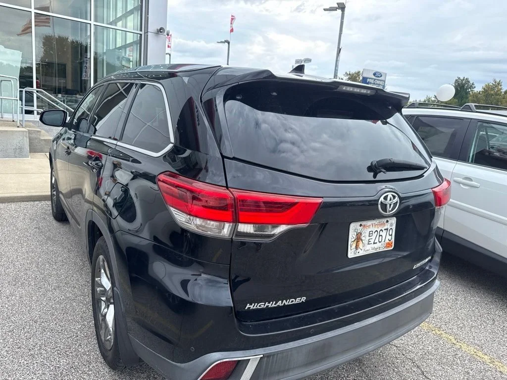 Used 2019 Black Toyota Limited Platinum image 6