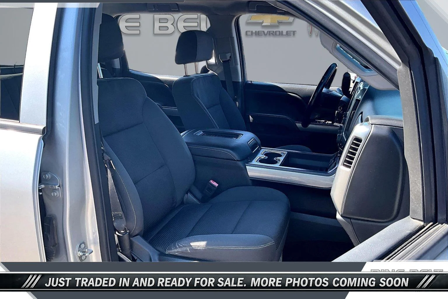 Used 2018 Silver Ice Metallic Chevrolet LT image 7