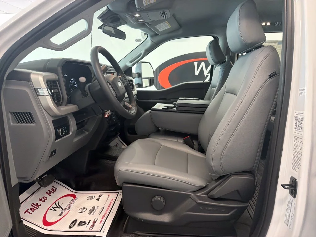 New 2027 Oxford White Ford F-550® XL image 11