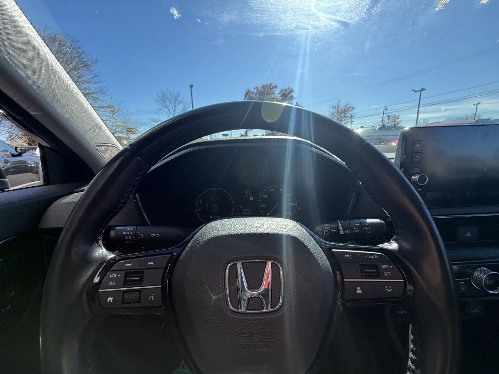 Used 2024 Crystal Black Pearl Honda EX-L image 19