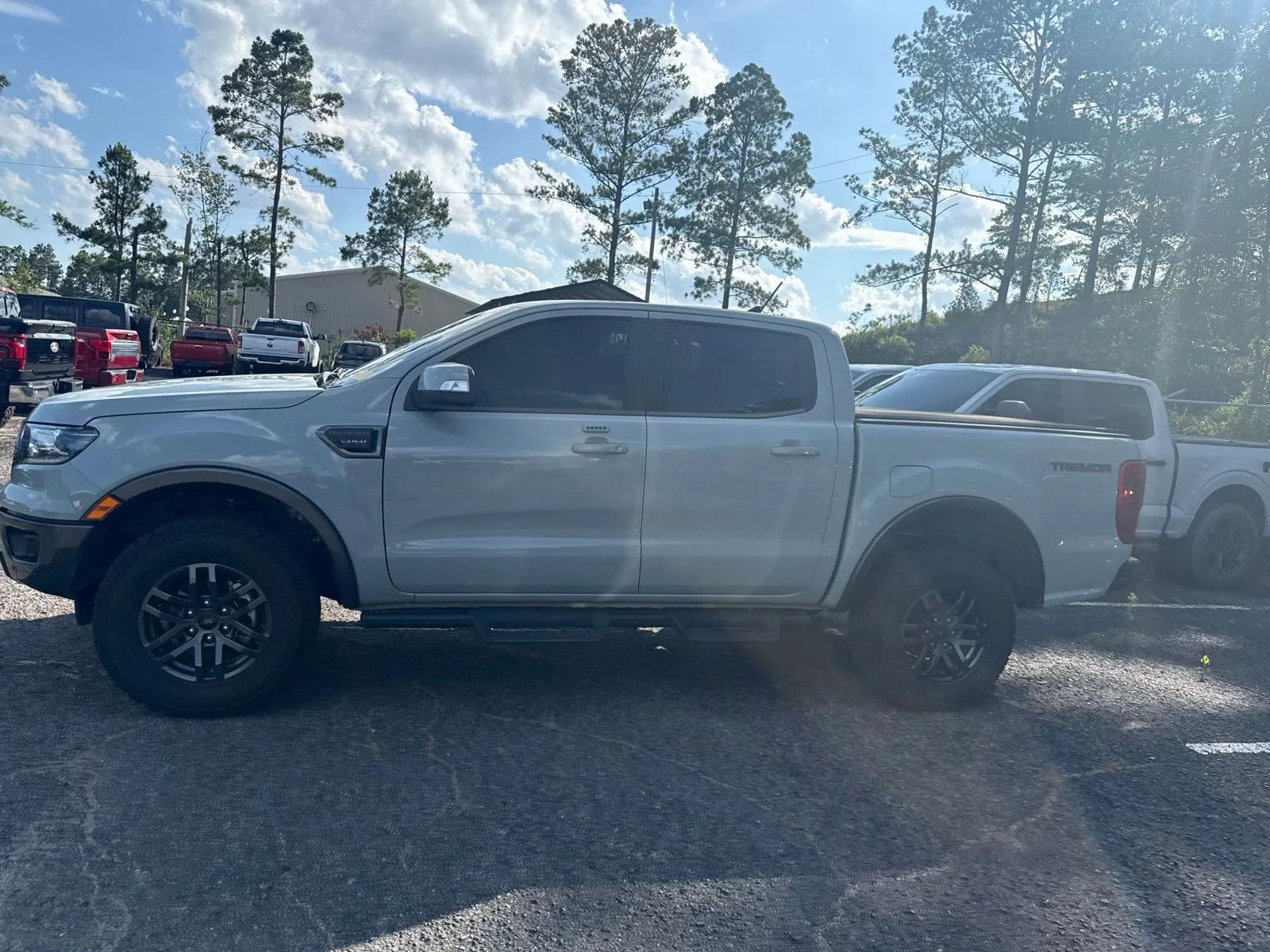 Used 2023 Green Ford Lariat image 3