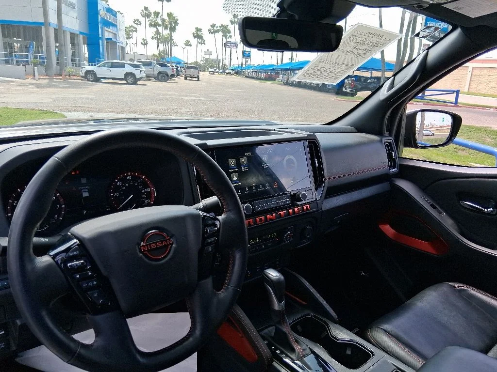 Used 2025 Black Nissan PRO-4X image 10
