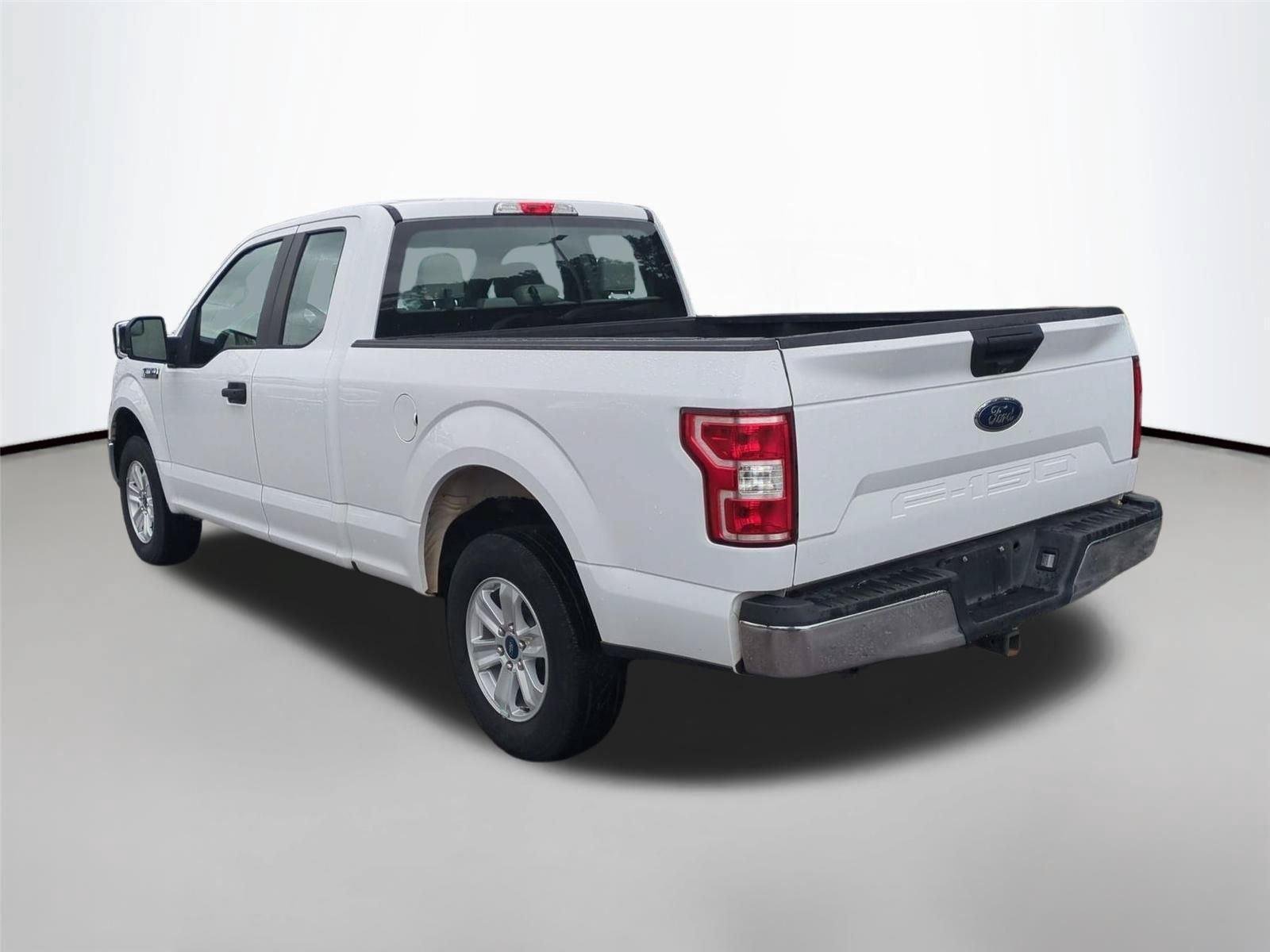 Used 2019 Oxford White Ford XL image 3